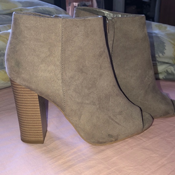 Booties! - Picture 2 of 4